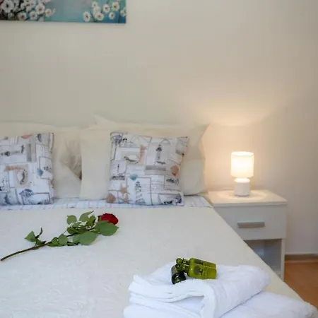 Konis House Corfu Villa Pouládes