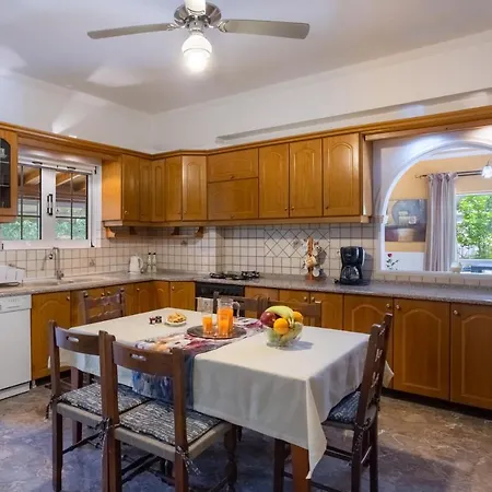 Konis House Corfu * Pouládes