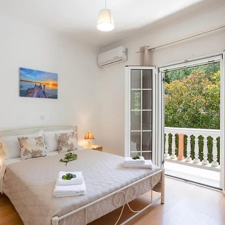 Konis House Corfu וילה Pouládes