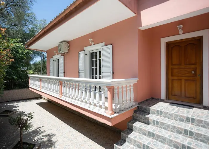 Konis House Corfu Πουλάδες